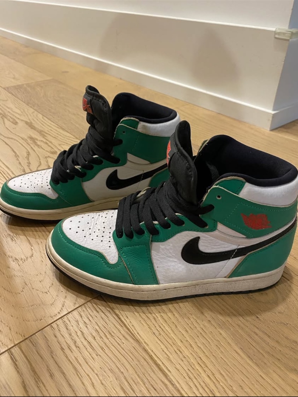 Jordan 1 Retro High - Lucky Green (Women's)